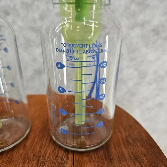 Dr Brown's 4 oz. Natural Flow Glass Baby Bottles 2pack Nice - Picture 3 of 3